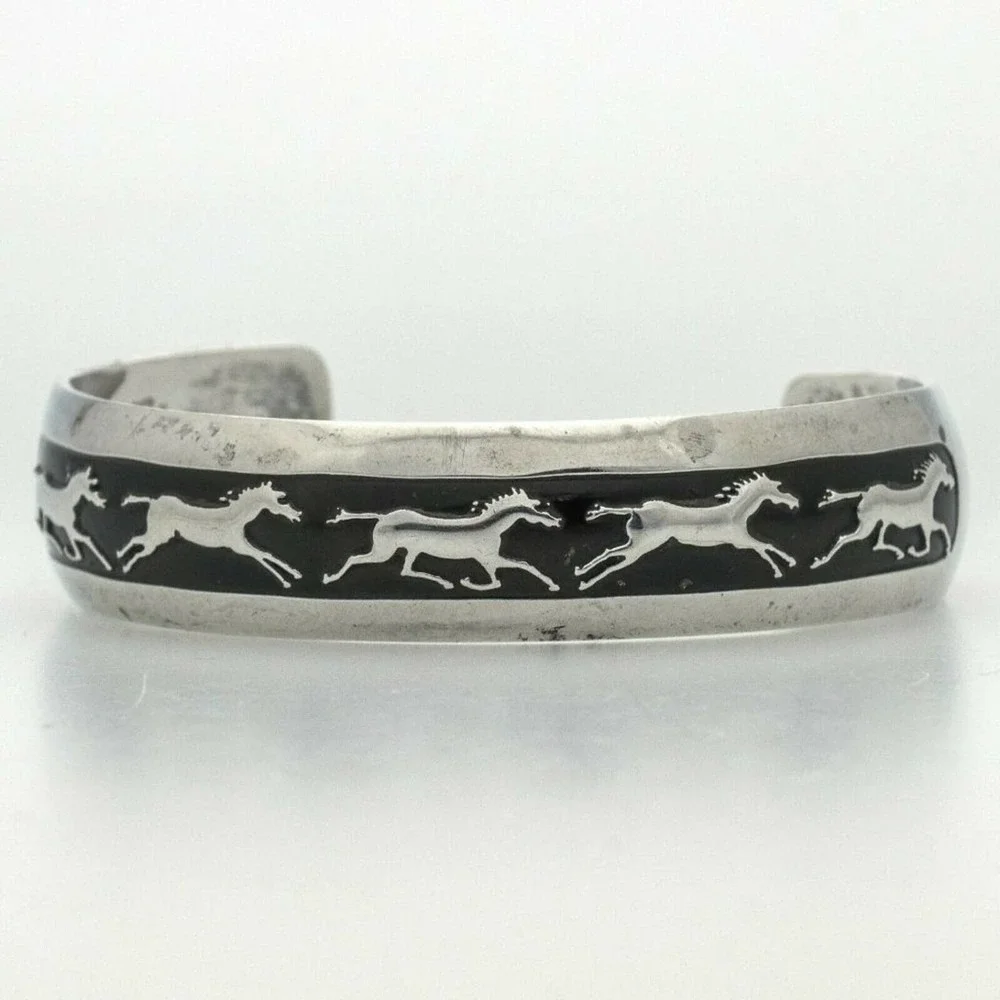 Vintage Sterling Silver Native American SIGNED B. Webb Horse Shadow Box Cuff 8"